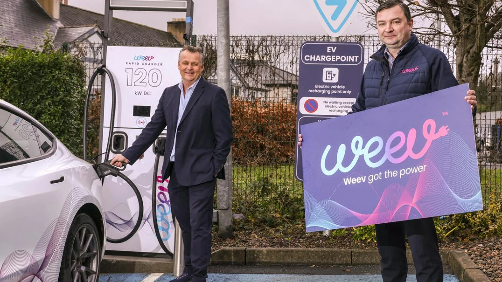 Weev installs Enniskillen’s first rapid EV charger