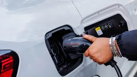 6 Reasons to Switch to Home EV Charging